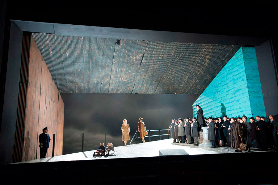 Britter-Benjamin-Peter-Grimes-4